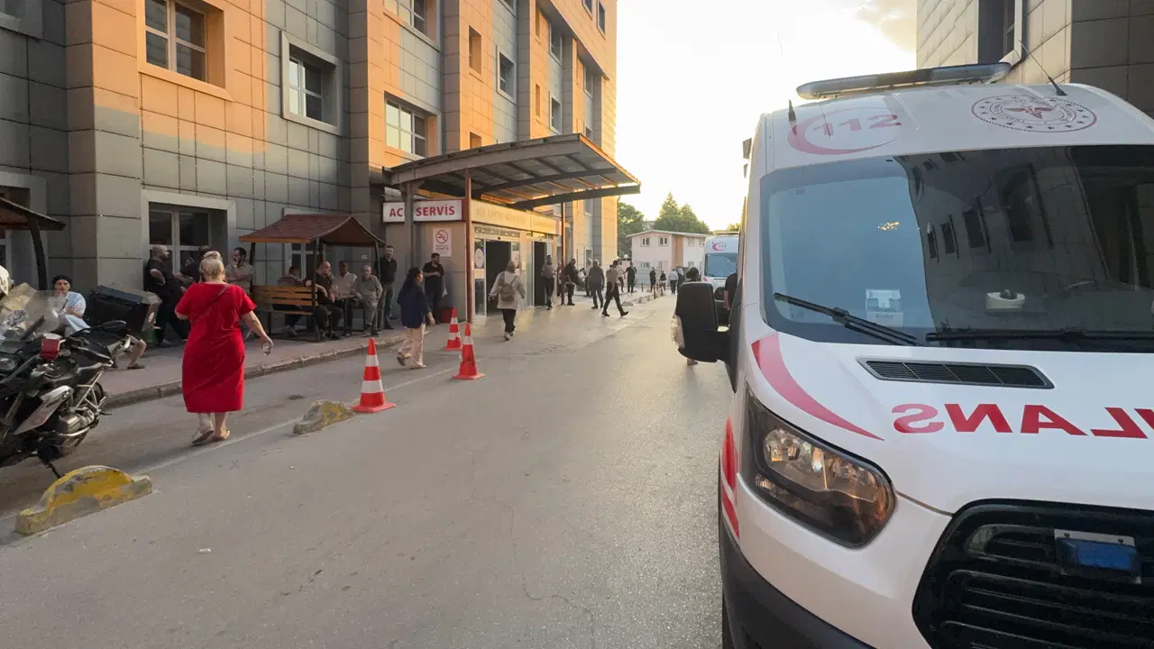 Mardin’de sokaktaki kavga hastaneye taşındı: 8 yaralı, 9 gözaltı Haber gorseli